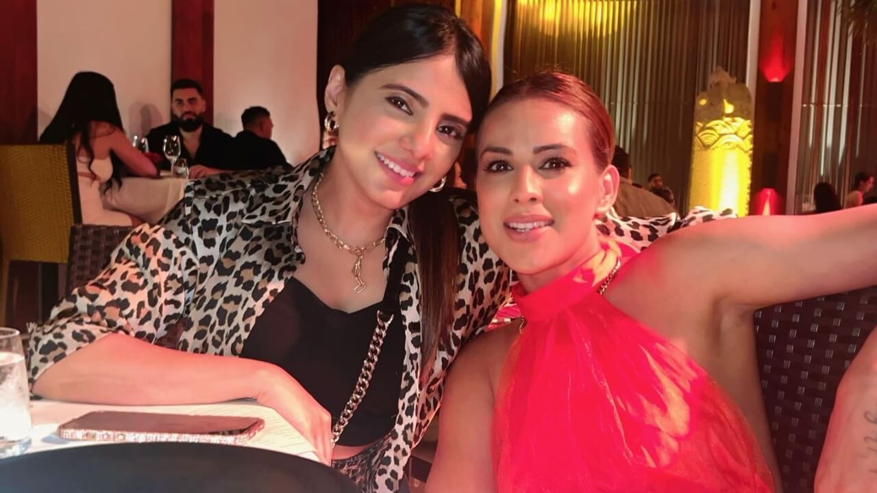 Nia Sharma celebrates 9 years of friendship at Miami beach, see pic 816871