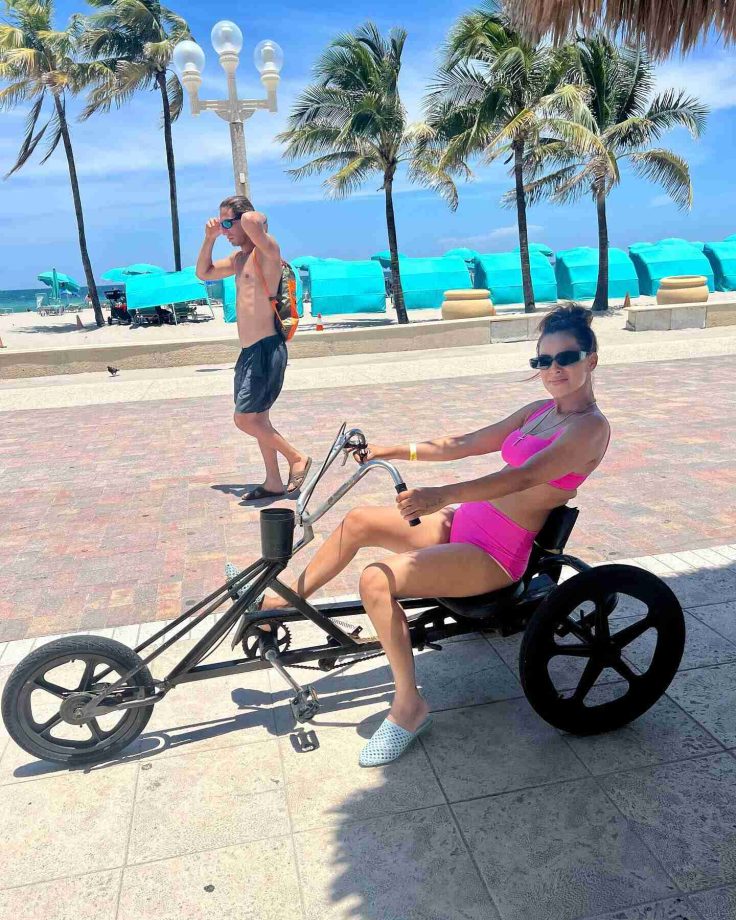 Nia Sharma Enjoys Sunny Vacation In Miami; See Pics 815896