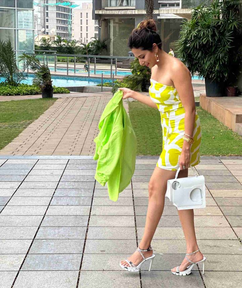 Sargun Mehta Looks Fierce In Green Mini Dress; See Pics 817608