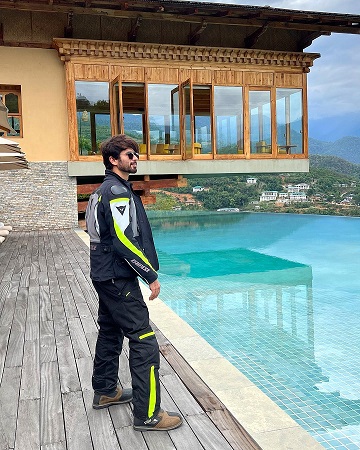 Shahid Kapoor gets all his ‘six sense’ tested in Bhutan 816899