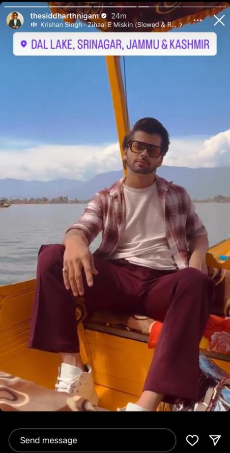 Siddharth Nigam explores Kashmir, shares pictures from Dal Lake 812929