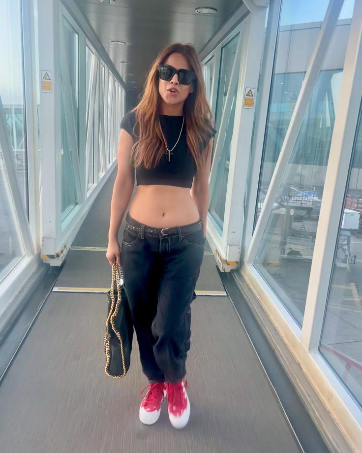 Sneak Peek: Nia Sharma's Morning Flight Style 813303