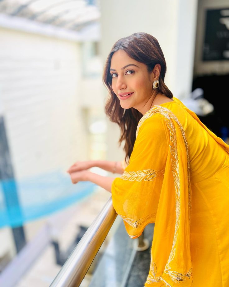 Surbhi Chandna is a burst of sunshine in yellow salwar suit, see pics 814768