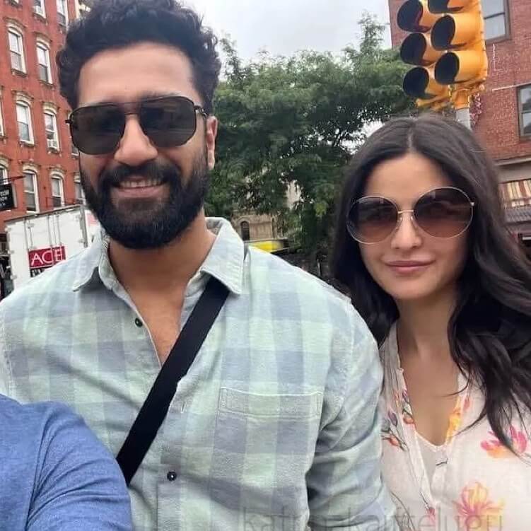 Trending: Vicky Kaushal and Katrina Kaif's latest vacation click goes viral 819893