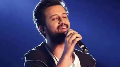 Viral Video: Atif Aslam forgets iconic song ‘Jeena Isi Ka Naam Hai’ lyrics mid concert
