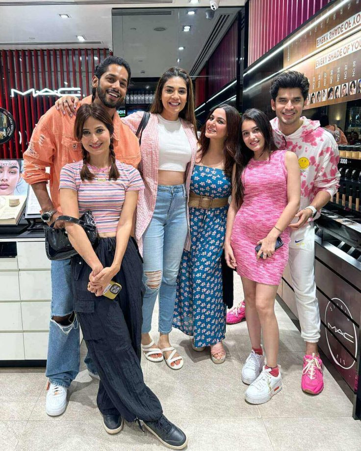 Anjum Fakih And Kundali Bhagya Gang Aces Barbiecore Vibe; See Pics 837447