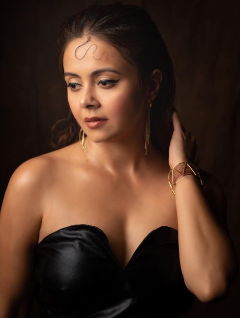 Devoleena Bhattacharjee Gets Steamy In Her Love For Black Attires; Check Here 823410