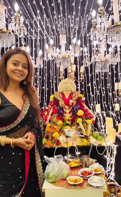 Devoleena Bhattacharjee Gets Steamy In Her Love For Black Attires; Check Here 823411