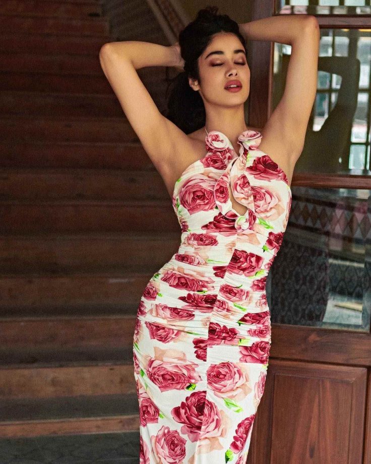 Janhvi Kapoor epitomises floral dream in this midi, see pics 834056