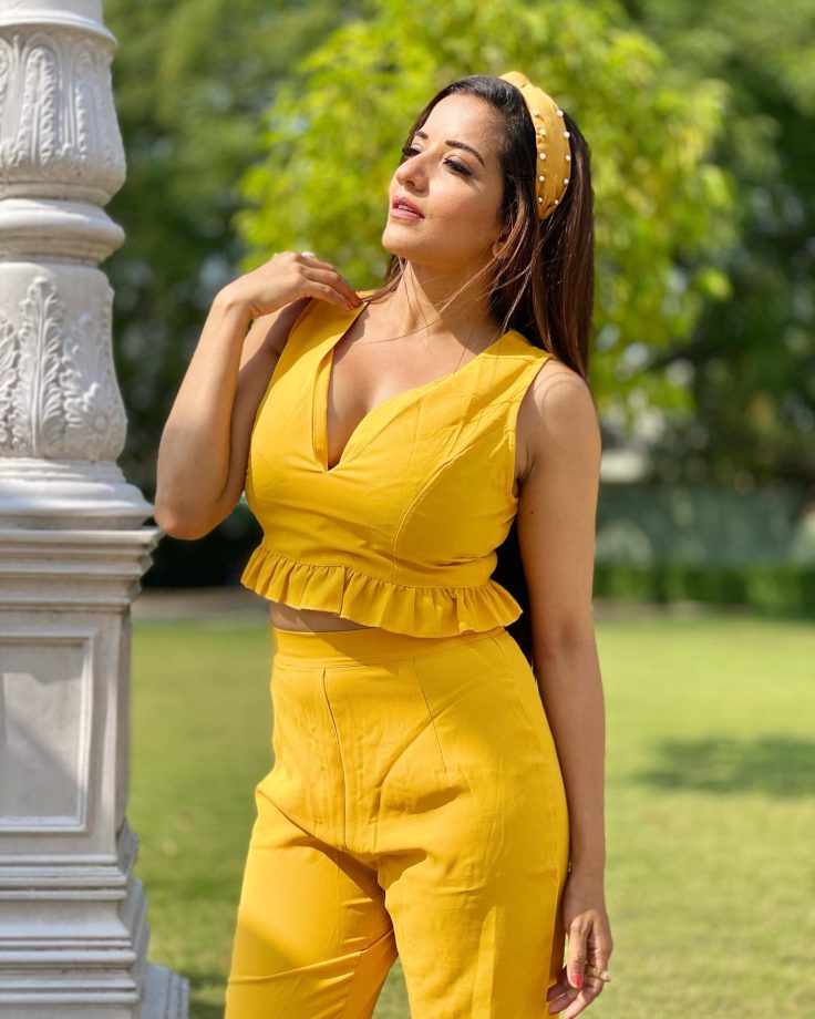 Monalisa Glows Like Sunshine In Yellow Co-ord Set 823328