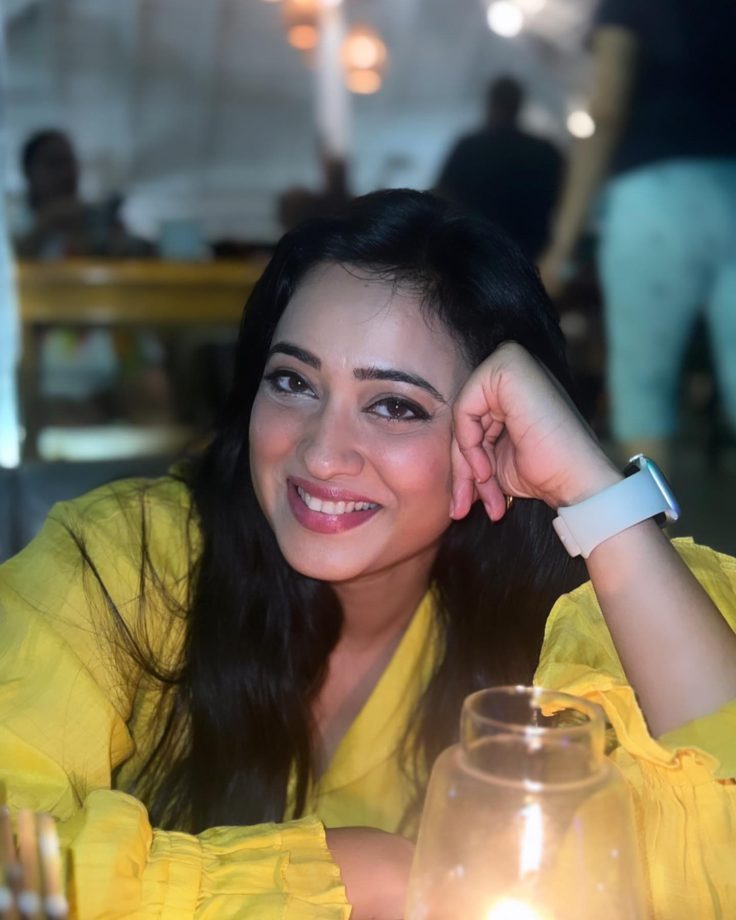 Photodump: Shweta Tiwari goes gala in Goa, and we can’t keep any calm 824028