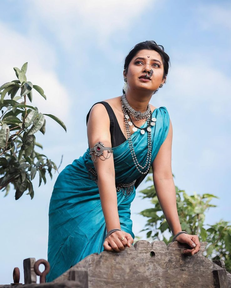 Prajaktta Mali Turns Muse In Traditional Marathi Avatar(New Pics Alert) 833090