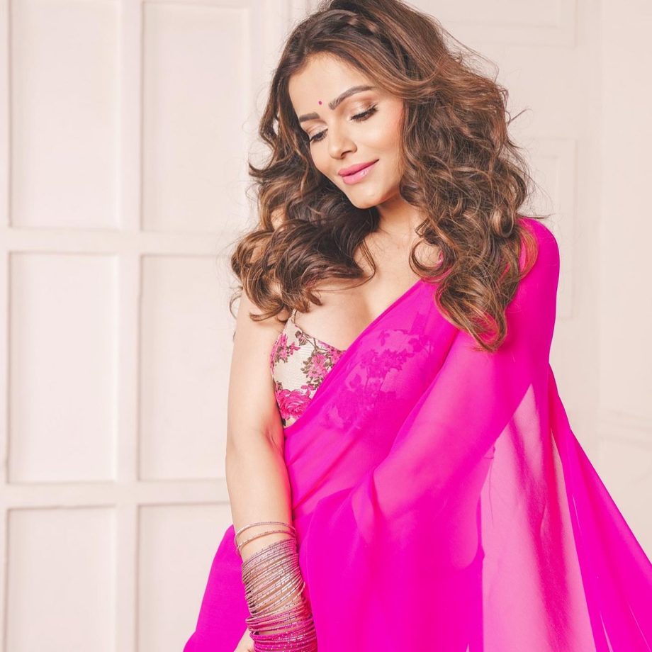 Rubina Dilaik is ‘pink-tastic’ in this transparent saree, see pics 831981