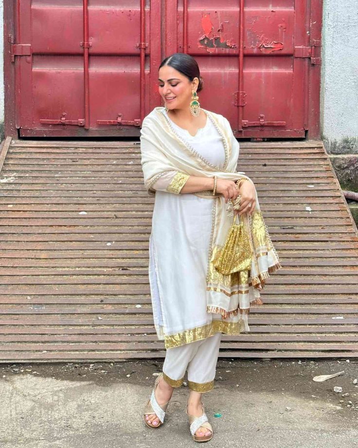 Shraddha Arya Exudes Chic Charm In Silk Salwar Suit 834250