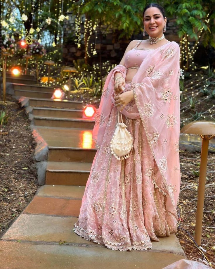 Shraddha Arya Wows In Soft Pink Lehenga; See Her Ethnic Glam 832837