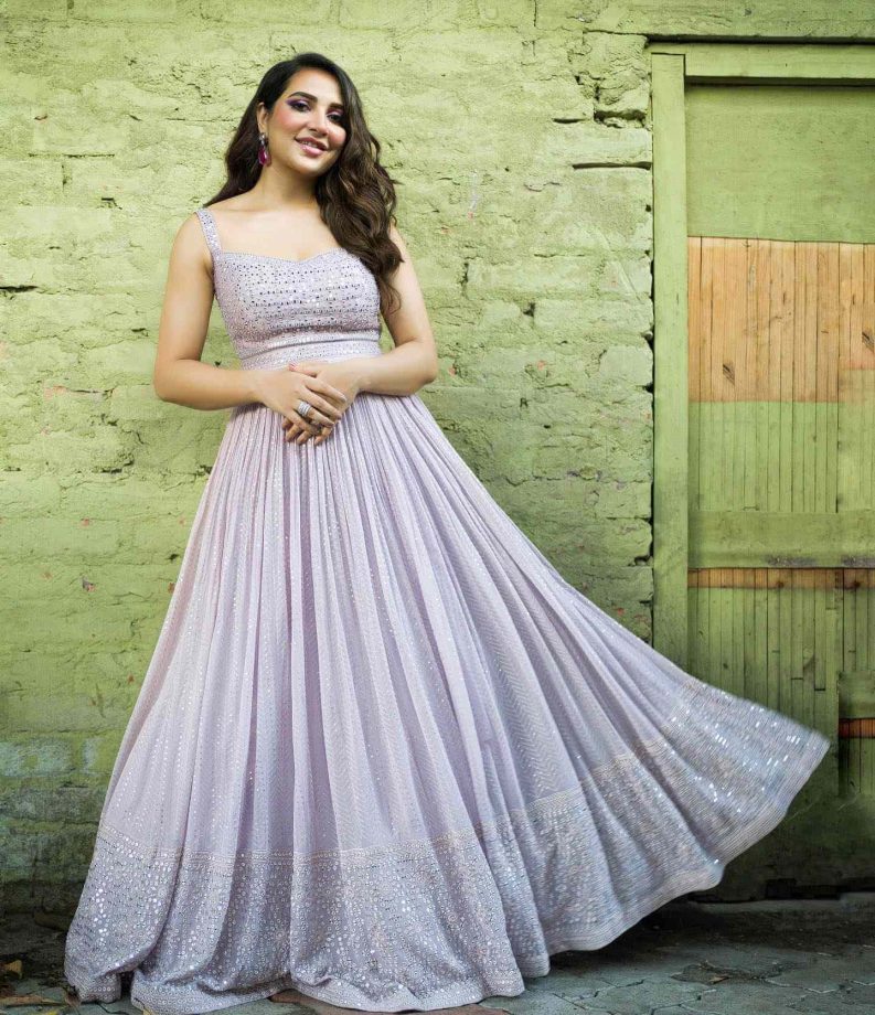 Subhashree Ganguly embraces timeless alure in lavender hued Anarkali, see pics 838058