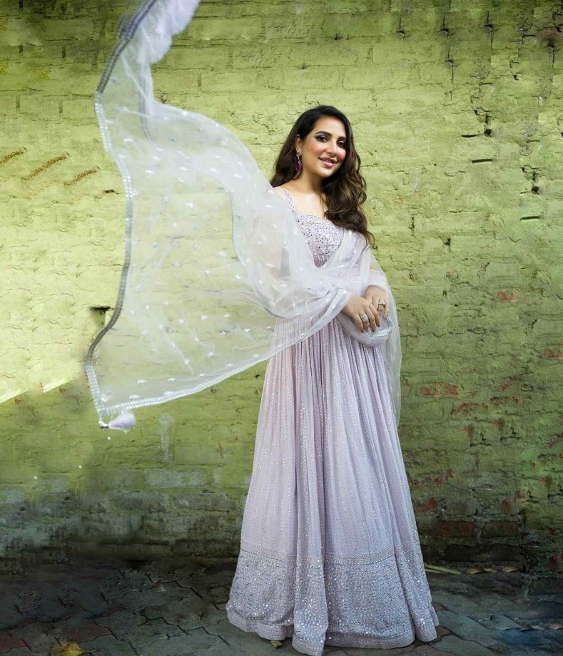 Subhashree Ganguly embraces timeless alure in lavender hued Anarkali, see pics 838059