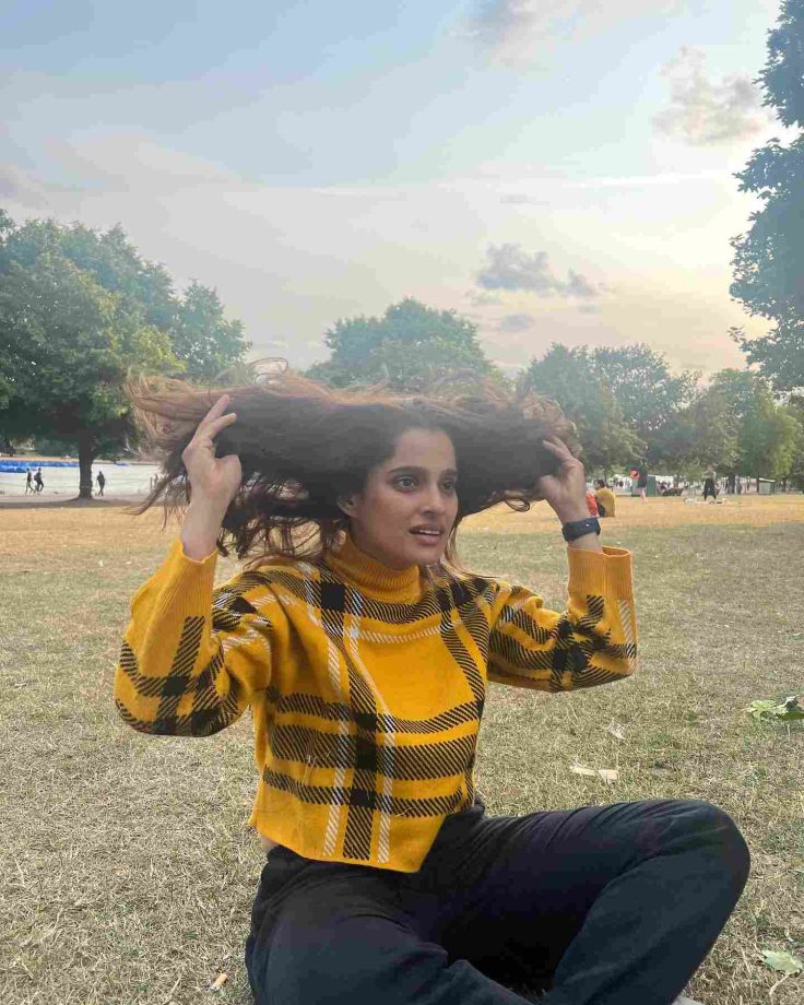 Take A Glimpse Of Priya Bapat's Quirkiness; See Photos 832523