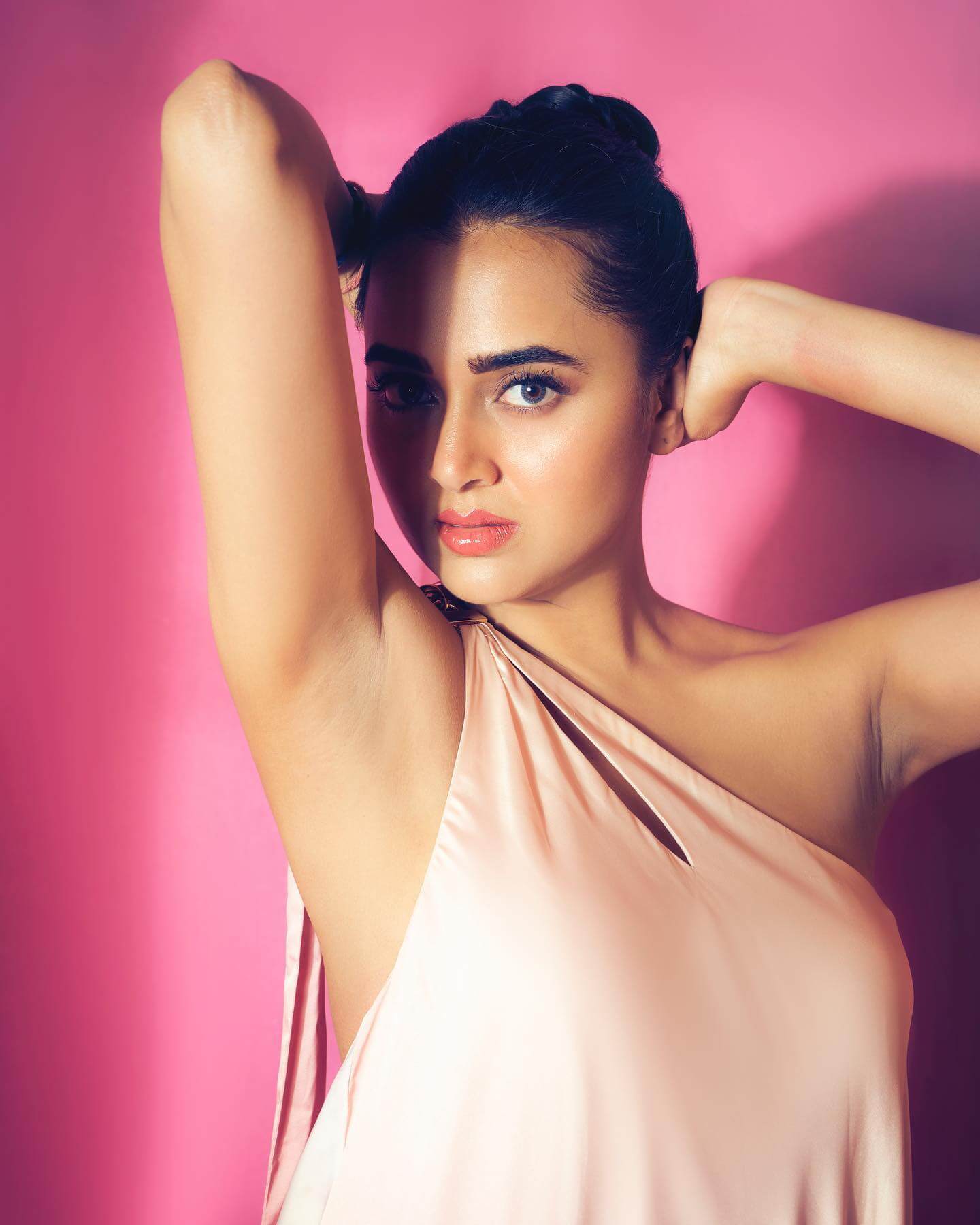 Tejasswi Prakash: The Real-Life Barbie Bringing Pink Perfection to the Fashion Scene! 837151