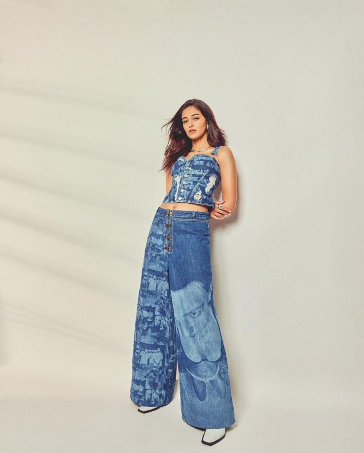 Ananya Panday cuts casual figure in denim corset and wide-leg jeans 845767