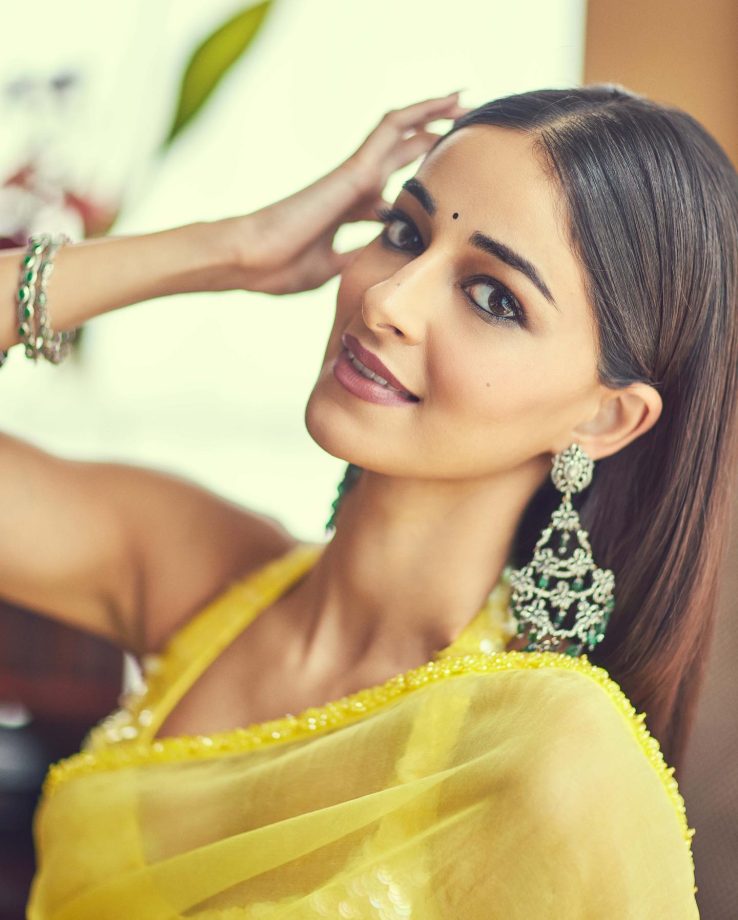 Ananya Panday Turns Gorgeous Sunshine In Yellow Saree; See Pics 842466