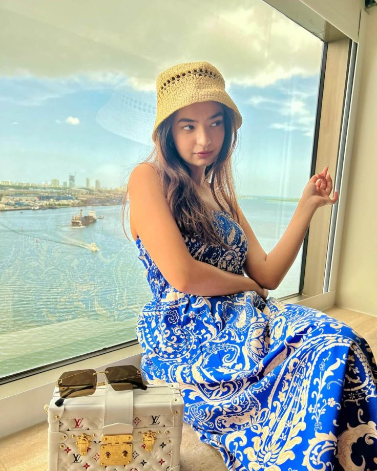 Anushka Sen takes Miami by storm with her exotic blue ensemble, see pics 847040