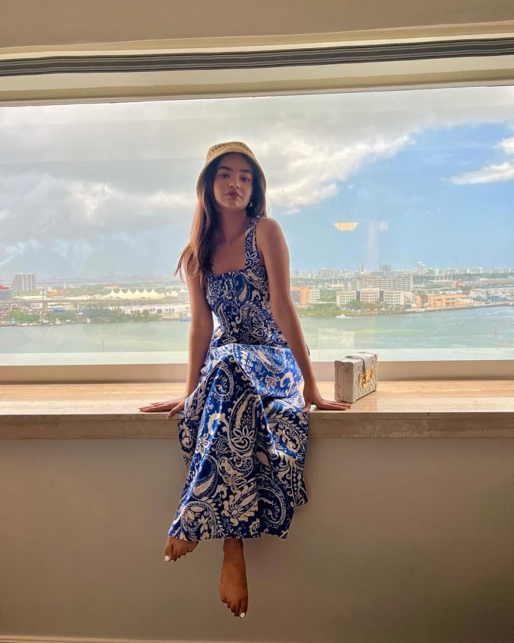 Anushka Sen takes Miami by storm with her exotic blue ensemble, see pics 847041