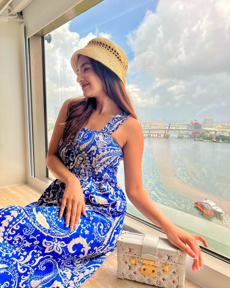 Anushka Sen takes Miami by storm with her exotic blue ensemble, see pics 847048