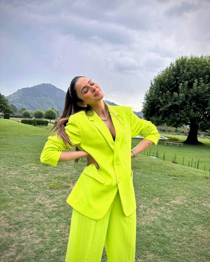 Neon Power Play: Malaika Arora and Rakul Preet Singh rock stylish pantsuits with flair and finesse 841529