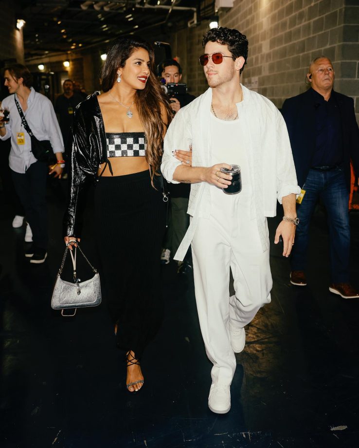 Priyanka Chopra joins Jonas Brothers in high spirits at Yankee Stadium Concert, drops mushy moments with Nick 842806