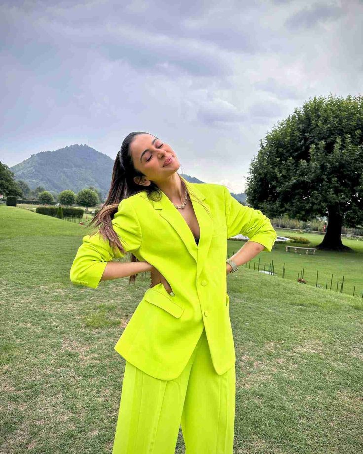 Rakul Preet Singh Goes Green In Swanky Pantsuit And Accessories 841372