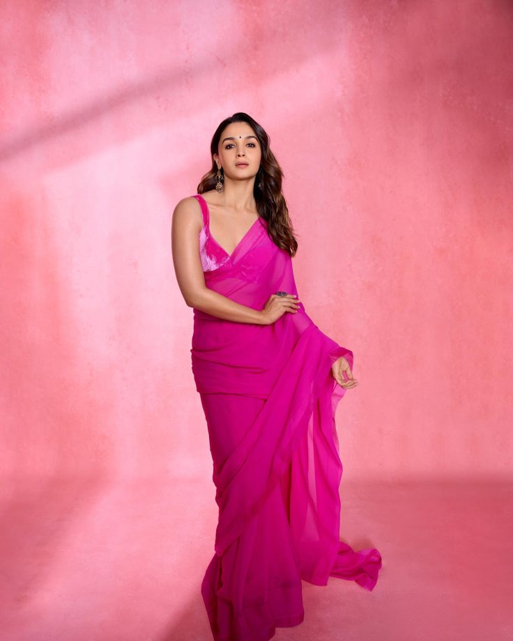 Rocky Aur Rani Ki Prem Kahani fame Alia Bhatt exudes elegance in a pink chiffon saree 840601