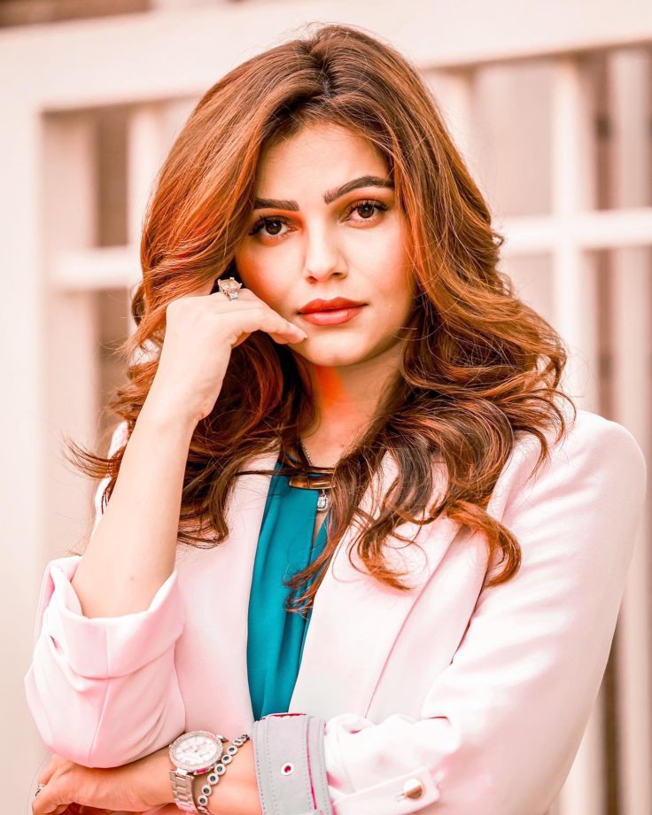 Rubina Dilaik rocks funky blue co-ords with a splash of pink flair 841889