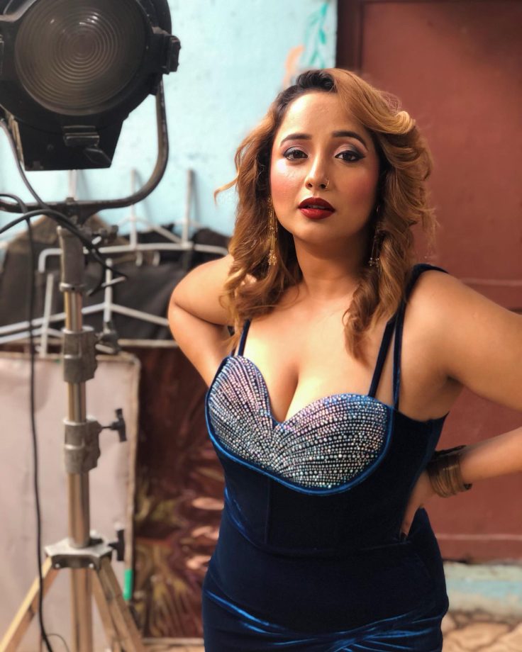 So Hot! Rani Chatterjee In Bold Velvet Bustier Mimi Dress 841365