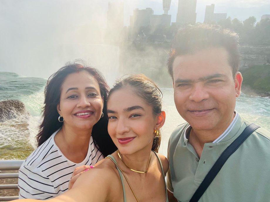Take A Look At Anushka Sen's Vacation Dairies Across The Globe With Family 844377