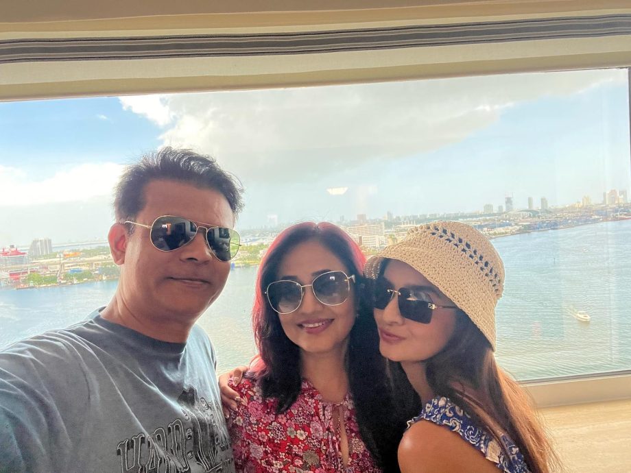 Take A Look At Anushka Sen's Vacation Dairies Across The Globe With Family 844382