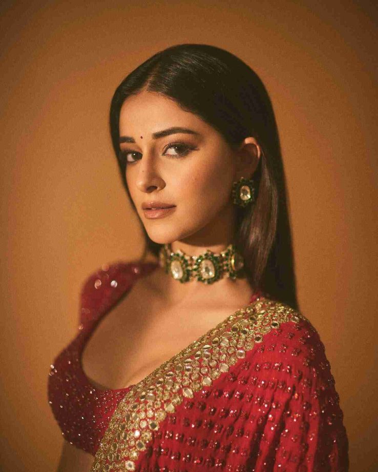 Ananya Panday, Janhvi Kapoor, And Shanaya Kapoor: Gen-z blouse designs to pair your modern sarees [In Photos] 853337