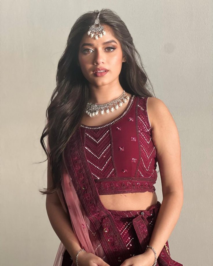 Avneet Kaur, Jannat Zubair and Riva Arora are beauties in crop top lehengas, take cues 854124