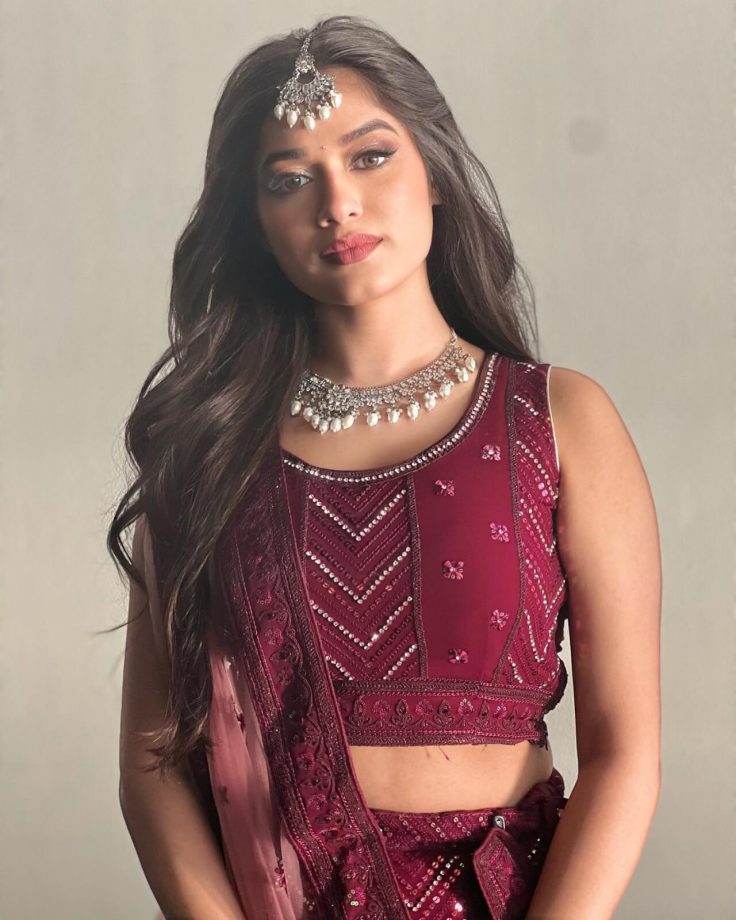 Avneet Kaur, Jannat Zubair and Riva Arora are beauties in crop top lehengas, take cues 854125