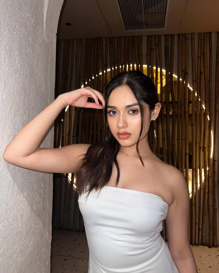 Bold Photoshoot! Jannat Zubair goes sultry in off-shoulder white bodycon 850160