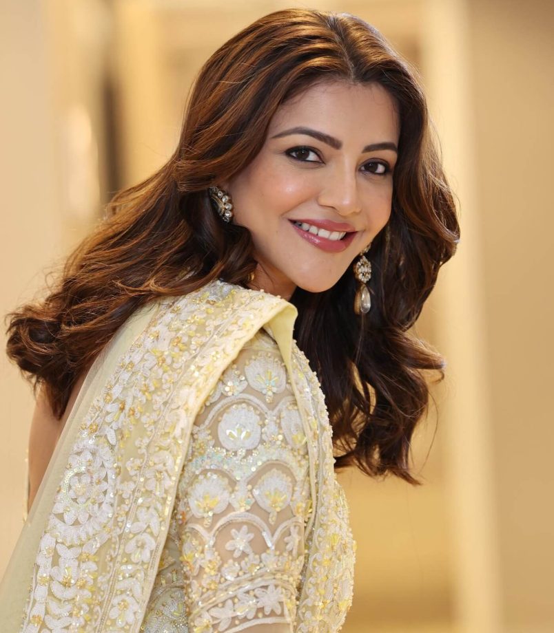 Deck up in trendy Anarkalis like Kajal Aggarwal, Pooja Hegde and Rakul Preet Singh [Photos] 854391