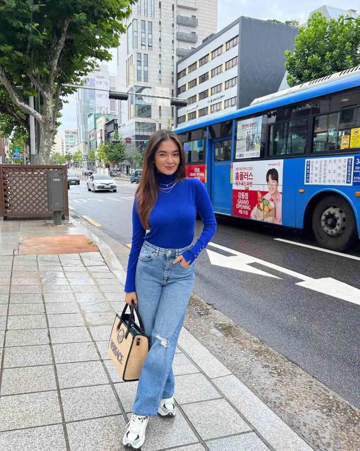 Decoding street style with Avneet Kaur, Aditi Bhatia and Anushka Sen’s jeans top 856470