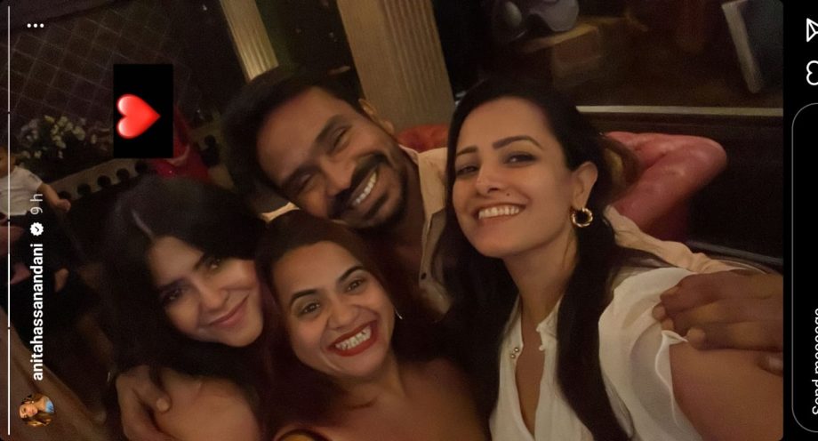 Dream Girl 2 Success Bash: Ananya Panday Flaunts Baby Bump, Ekta Kapoor, Anita Hassanandani And Others Go Candid 849543