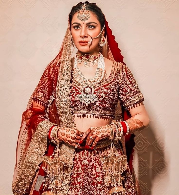 Dreamy Bridal Poses Inspiration Ft. Ankita Lokhande, Mouni Roy, And Shraddha Arya 853628