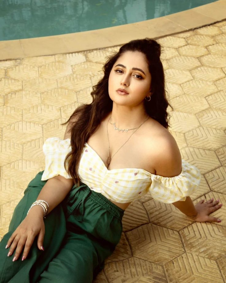 Get 'Girl-next-door' or 'Desi Nari' Vibes: Blend with Rashami Desai, Reem Sameer Shaikh & Monalisa’s style guide 856800