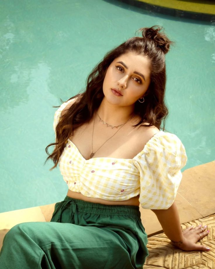 Get 'Girl-next-door' or 'Desi Nari' Vibes: Blend with Rashami Desai, Reem Sameer Shaikh & Monalisa’s style guide 856799