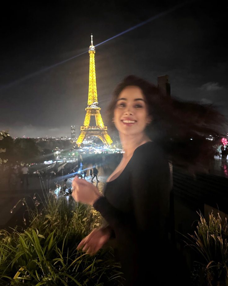 Inside Janhvi Kapoor and Khushi Kapoor's Parisian flair [Photos] 855862