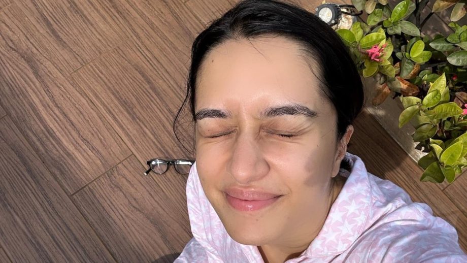 Inside Shraddha Kapoor’s lazy “pawsome” Sunday, see photos 850343