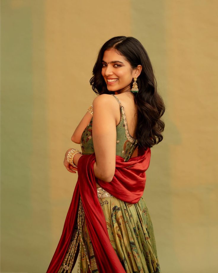 Malavika Mohanan Looks Stunning In Green Lehenga Choli With Jhumkas, Photos Go Viral 855830