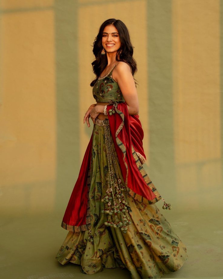 Malavika Mohanan Looks Stunning In Green Lehenga Choli With Jhumkas, Photos Go Viral 855828